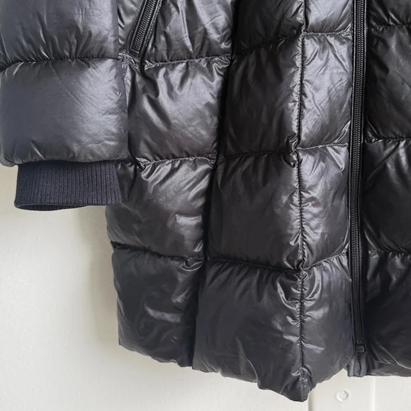 Bernardo Black Quilted Puffer Jacket Thigh Length Cover Butt, Size Medium - Picture 6 of 10